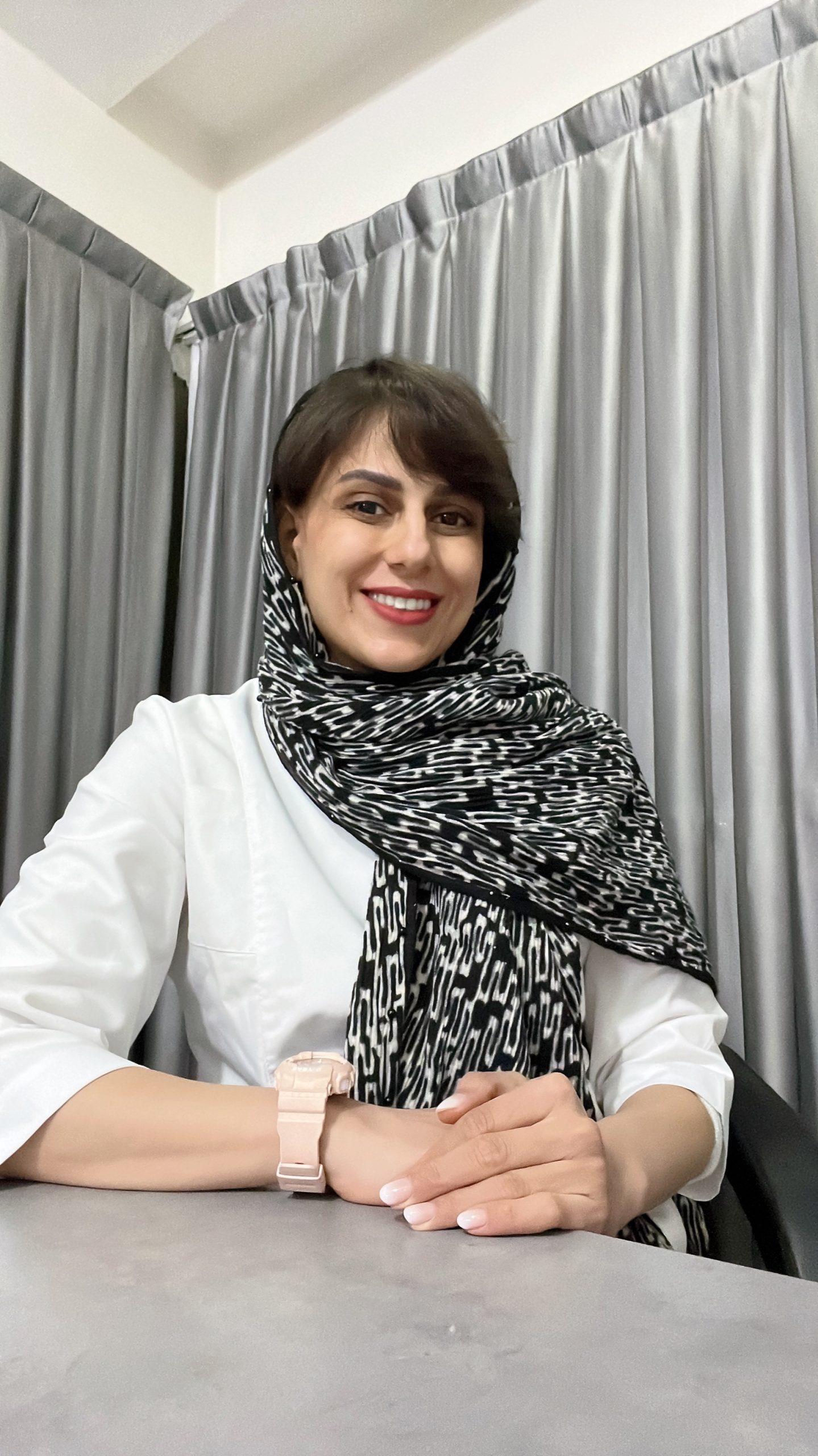 Dr Narges Sobhan